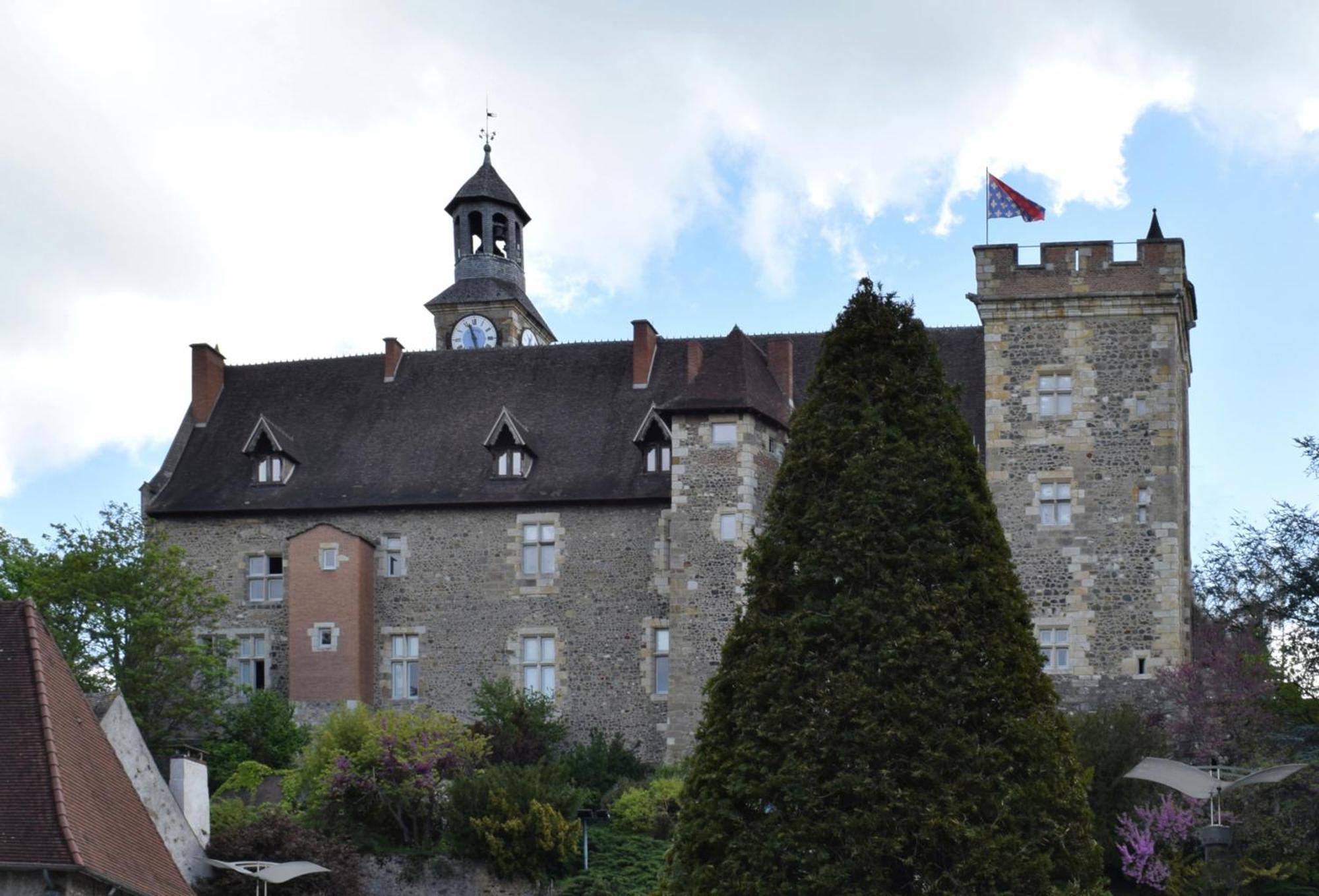 Le Renaissance - Home Homy Montluçon Kültér fotó