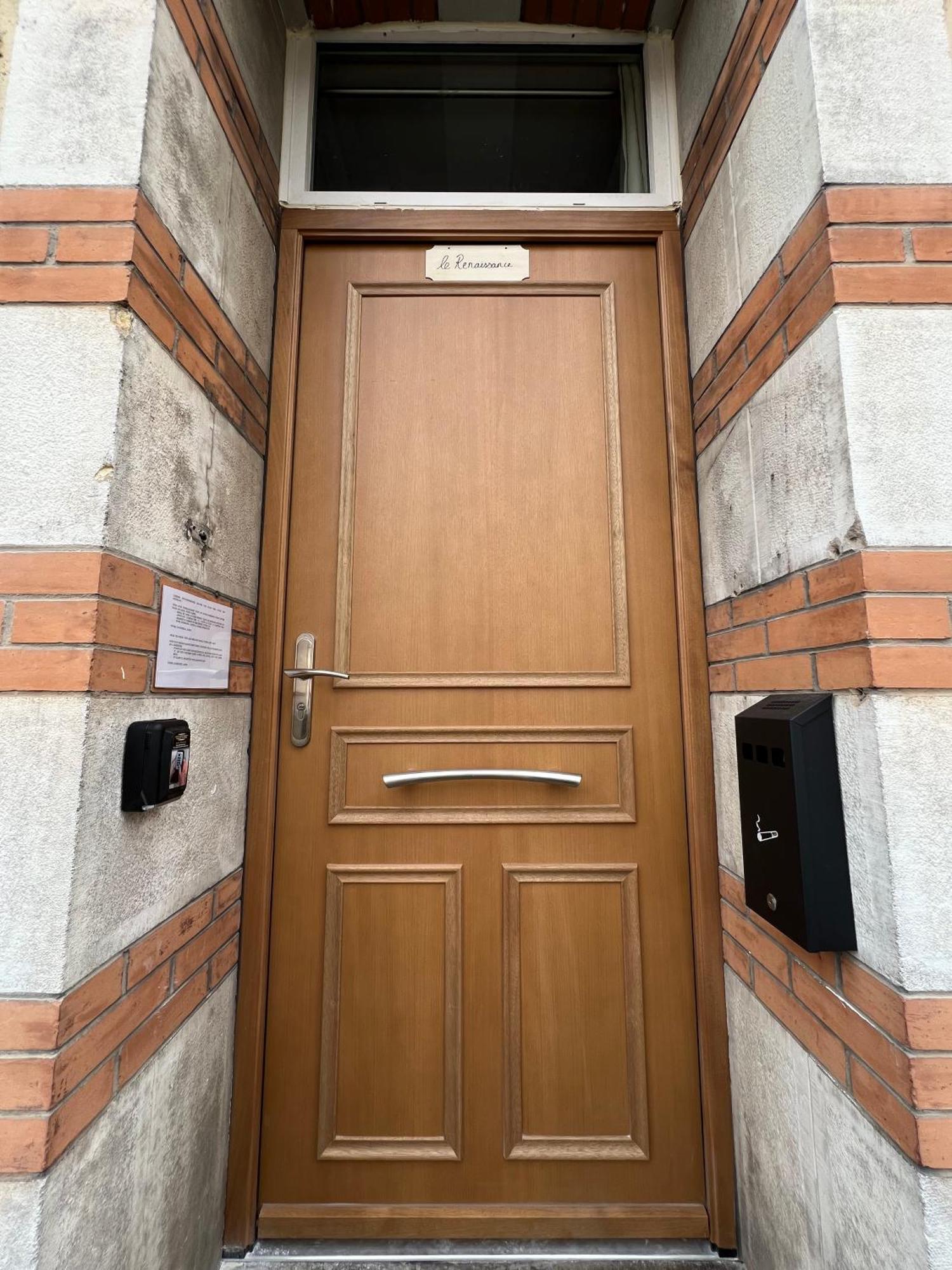 Le Renaissance - Home Homy Montluçon Kültér fotó